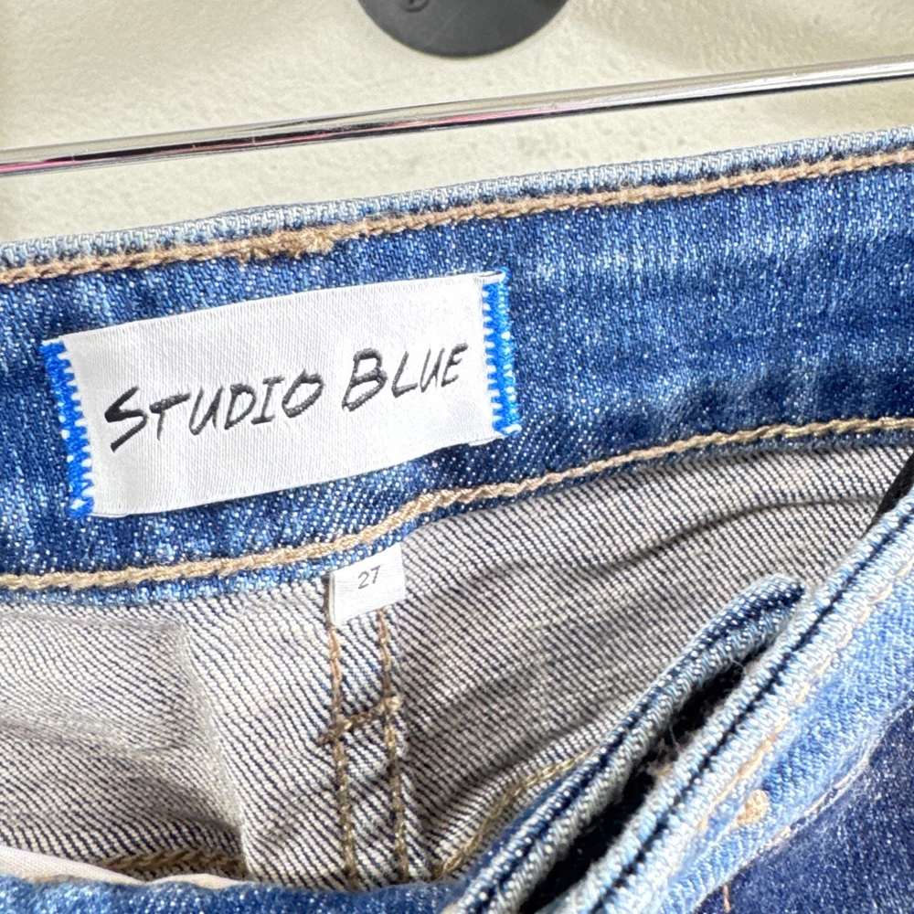 Stitch Fix. Size 27. Women's Blue Jeans - Picture 6 of 11